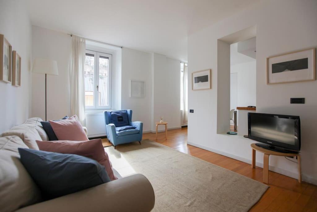 Hacca Collection - Brera & Fashion District - Bright 2br Milano